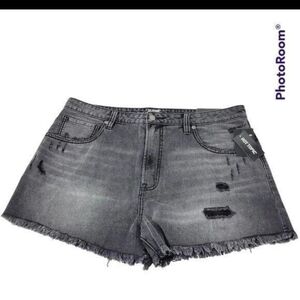 * HT DENIM vintage cut-off shorts womens jr. Size 17aproxx measurments 36" wai